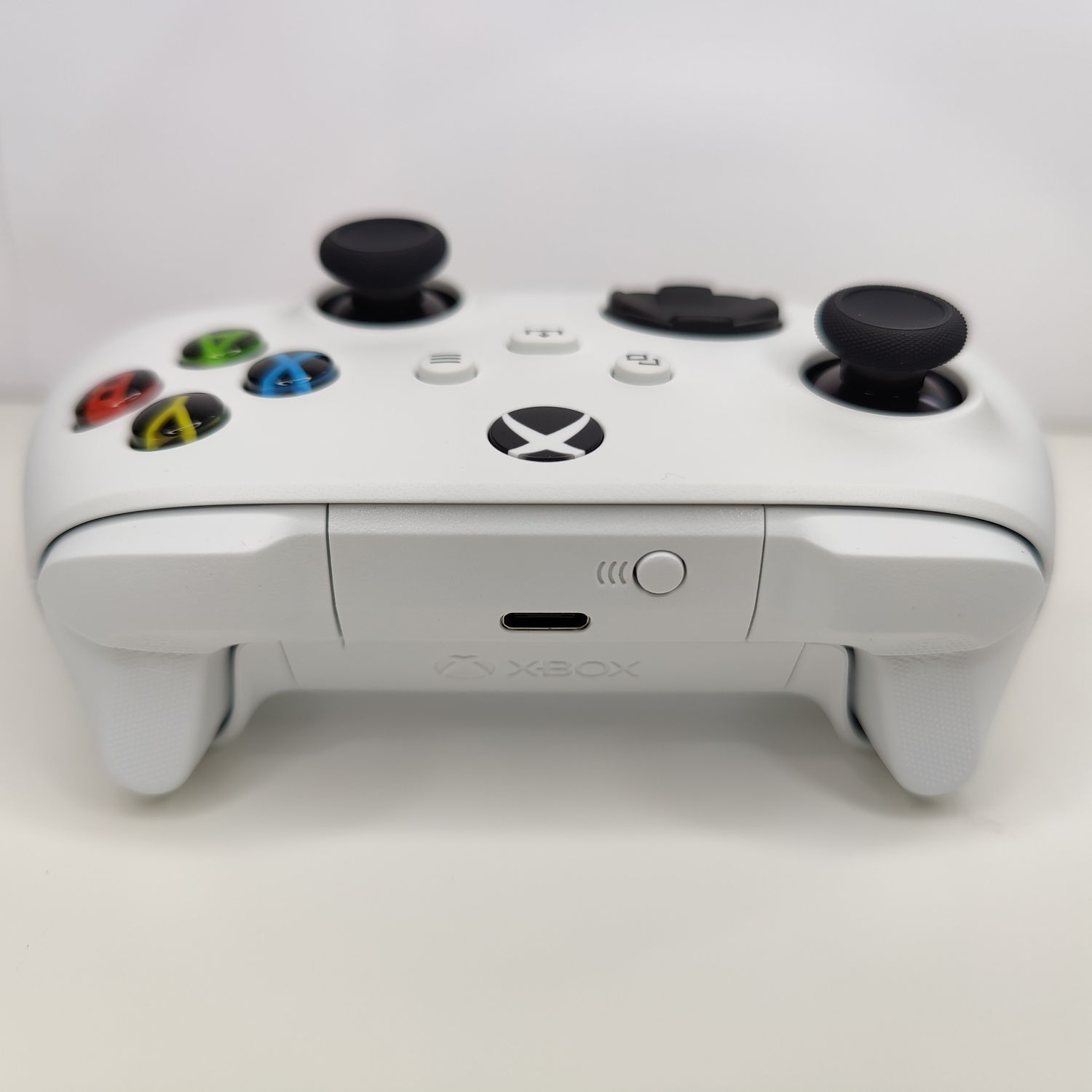 Xbox Series X 手把上方